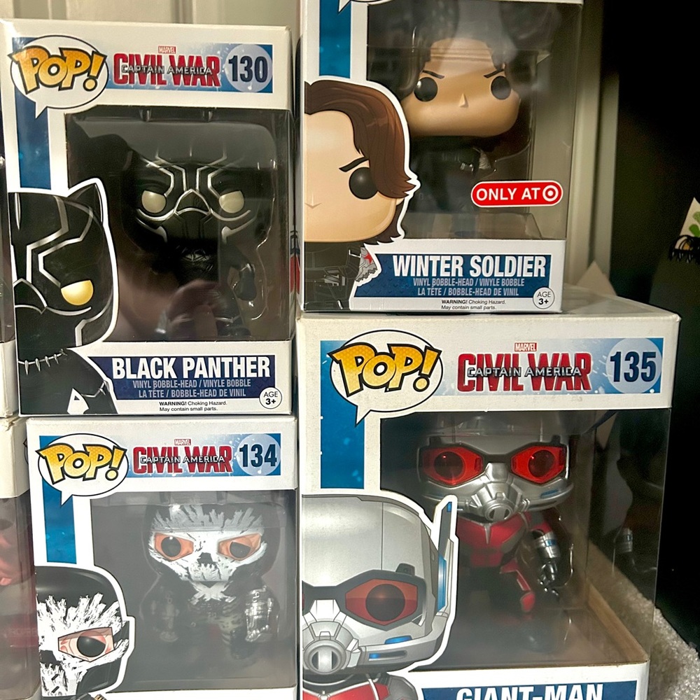 Funko Pop Marvel Civil War Collection - Black, Red, Silver